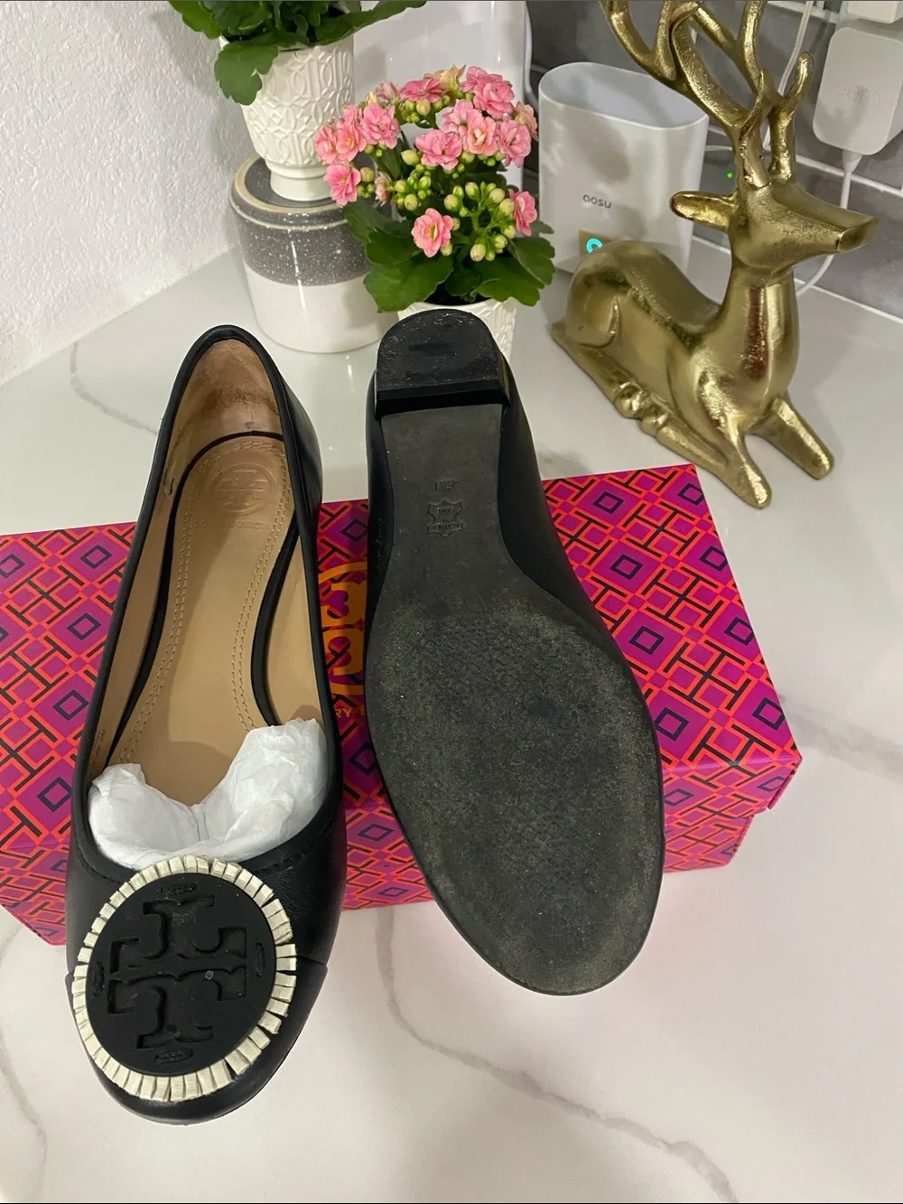 Tory Burch Black Leather Logo Medallion Flats - Picture 4 of 5